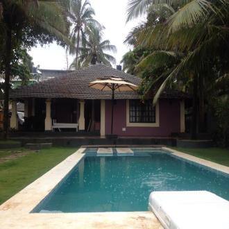 Elegant Modern Portuguese Beach Villa, Goa 4